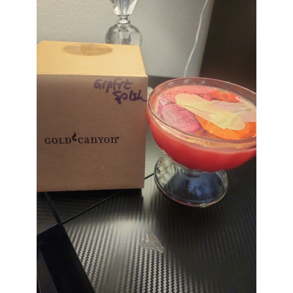 New Gold Canyon Candle 11.5 Oz "Grapefruit Splash" Rare OOP